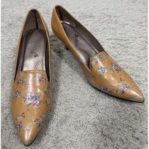 Bellini Gold Bobcat Floral Kitten Heel Pumps Women's 12W Shoes Cottage Coquette